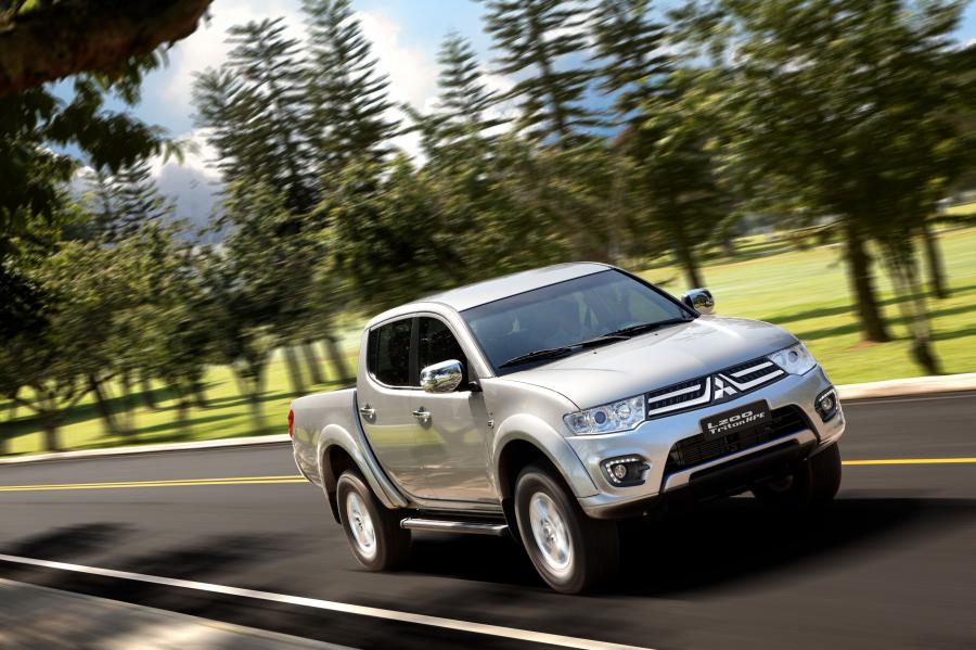  Mitsubishi L200 Triton HPE 2016 года  (LA) (фото 8 из 13)